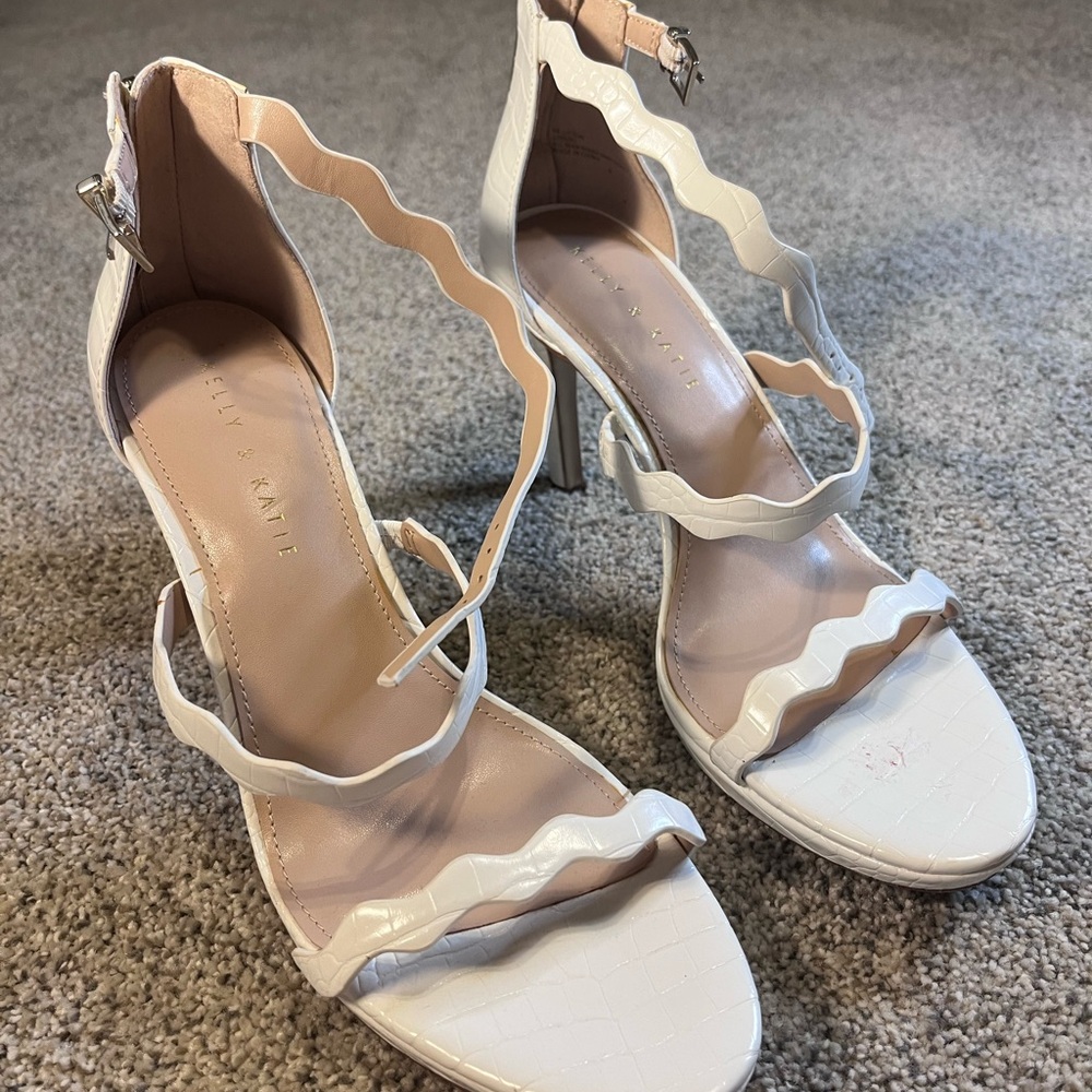 Kelly & Katie Cream Wavy Strap Heels